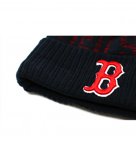 black B beanie pompom